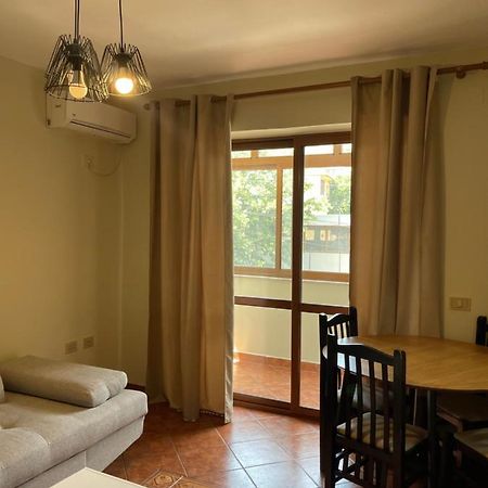 Citycentreflat Tiranë Luaran gambar