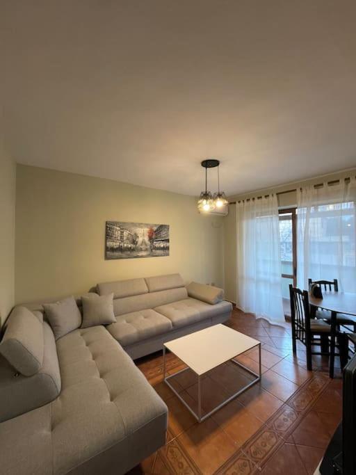 Citycentreflat Tiranë Luaran gambar