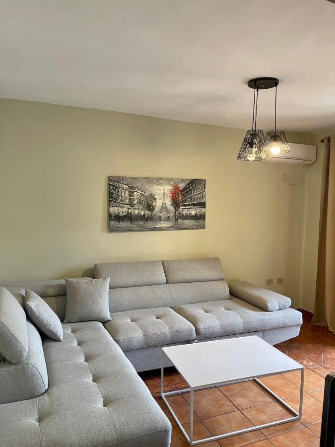 Citycentreflat Tiranë Luaran gambar
